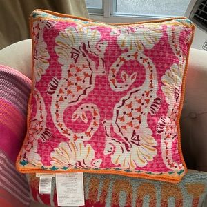 Brizo. Indoor/Outdoor Pillow. 18x18”. Fill included.